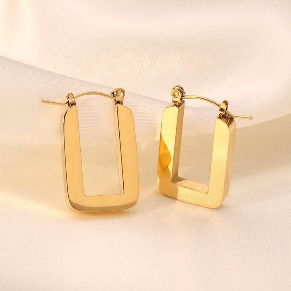 Square U-Shape Hoop Earrings PVD 18K Gold Plated Stainless Steel - Picture 3 of 10